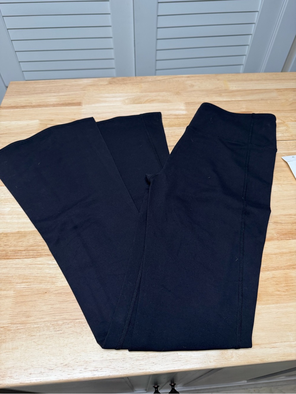 Alo Yoga Women’s Black Leggings